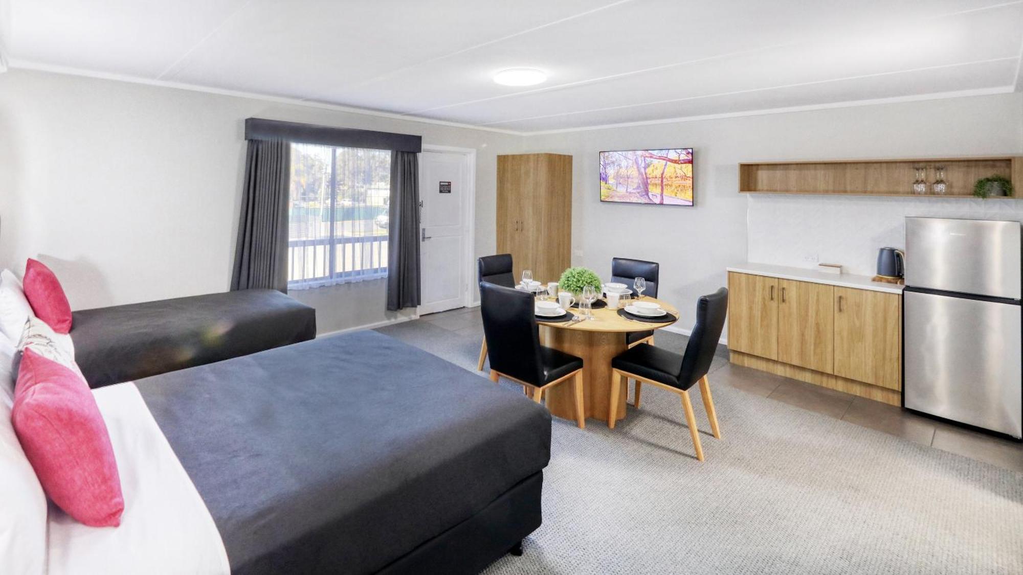 Deniliquin Motel Ngoại thất bức ảnh